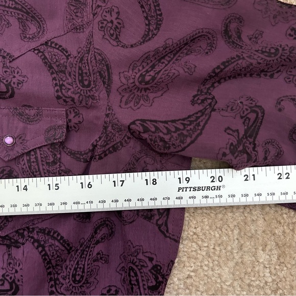 Ariat Western Long Sleeve Button Down Paisley Shirt - Picture 7 of 8